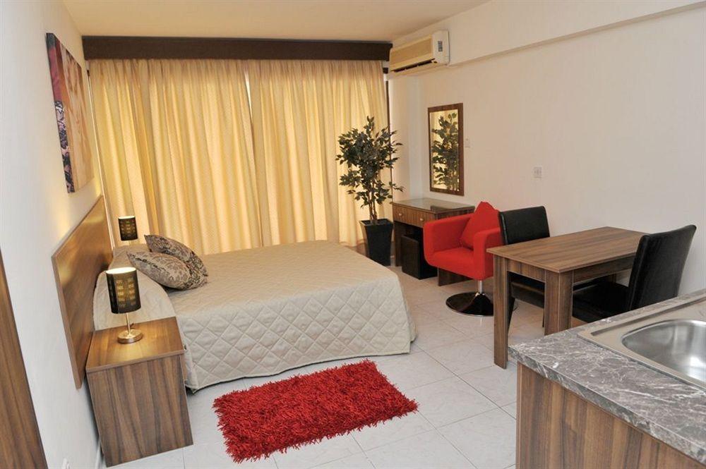Marianna Hotel Limassol Bagian luar foto