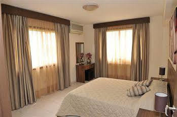 Marianna Hotel Limassol Bagian luar foto