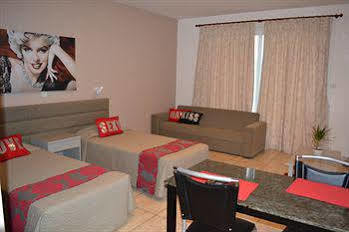 Marianna Hotel Limassol Bagian luar foto